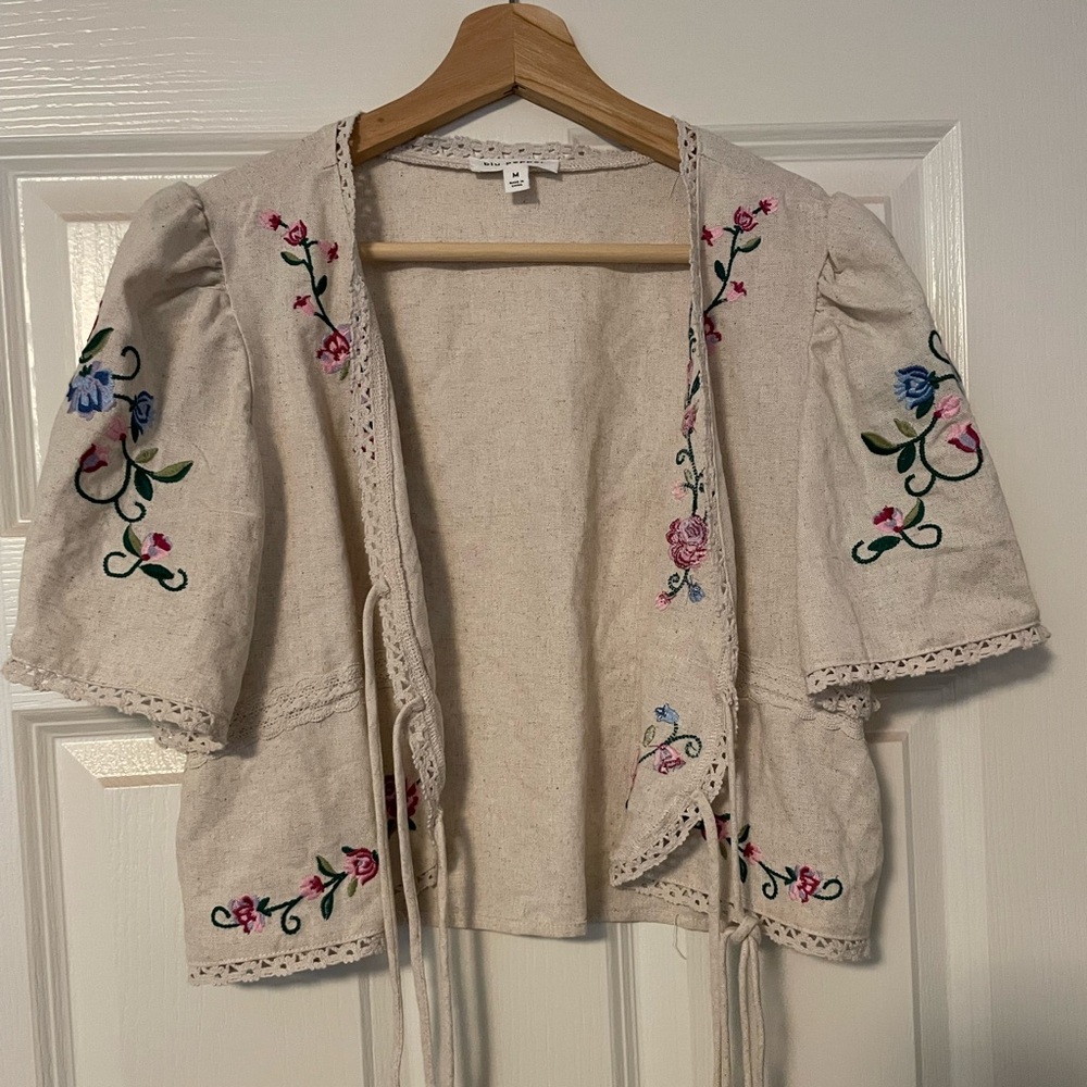 Blu Pepper Cream Lace-Trimmed Top